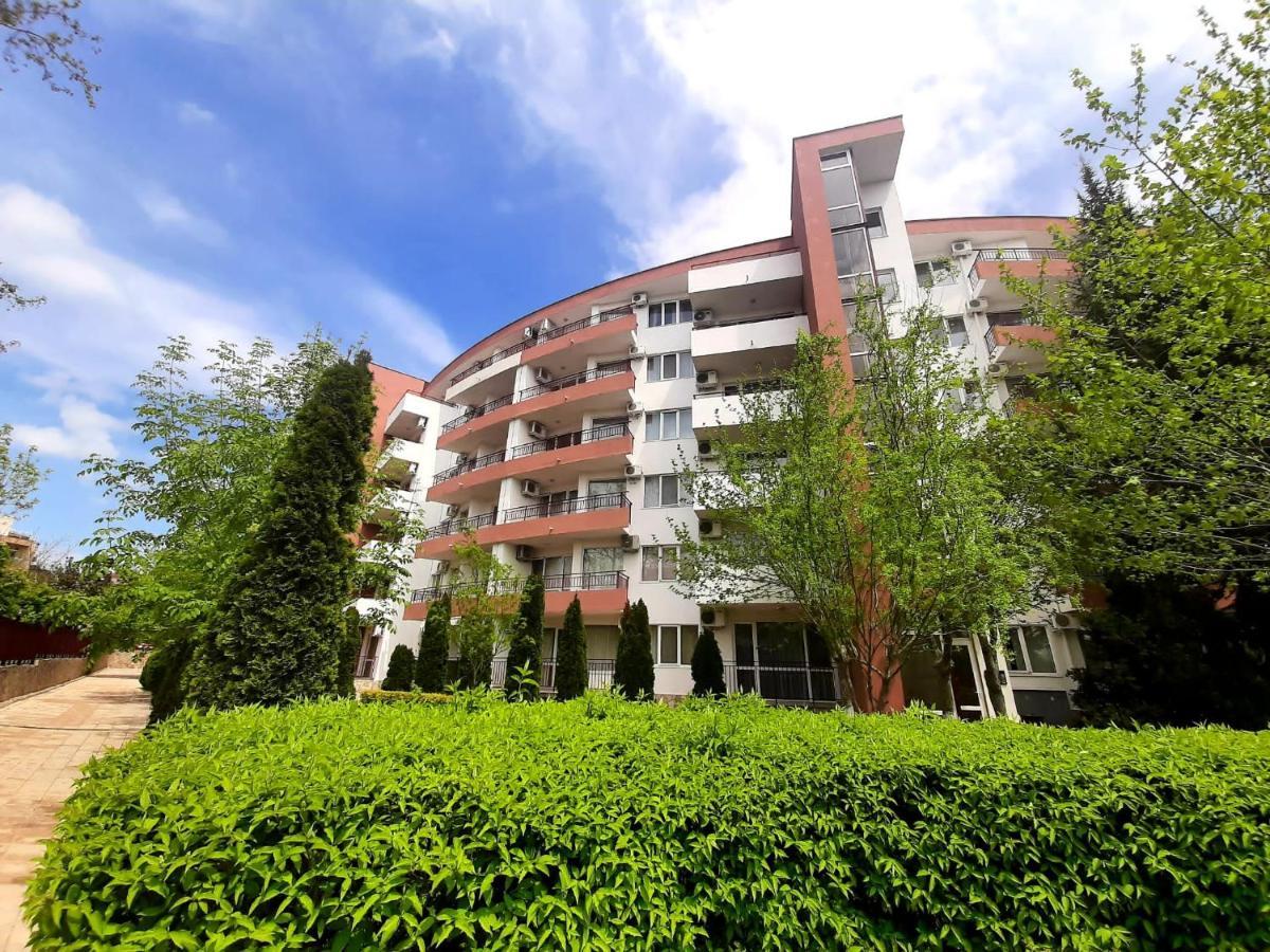 Riviera Fort Beach Apartments By Kalina Resort, Ravda Eksteriør bilde