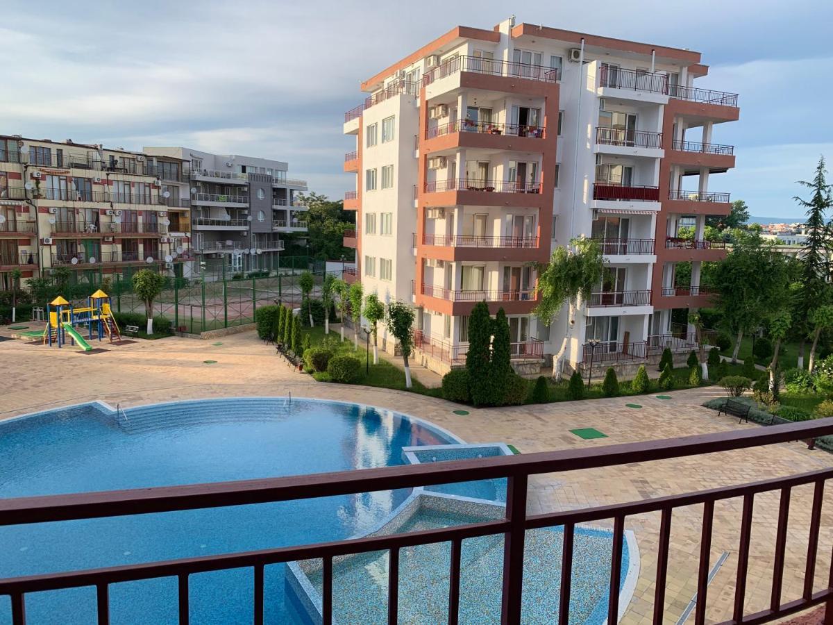 Riviera Fort Beach Apartments By Kalina Resort, Ravda Eksteriør bilde