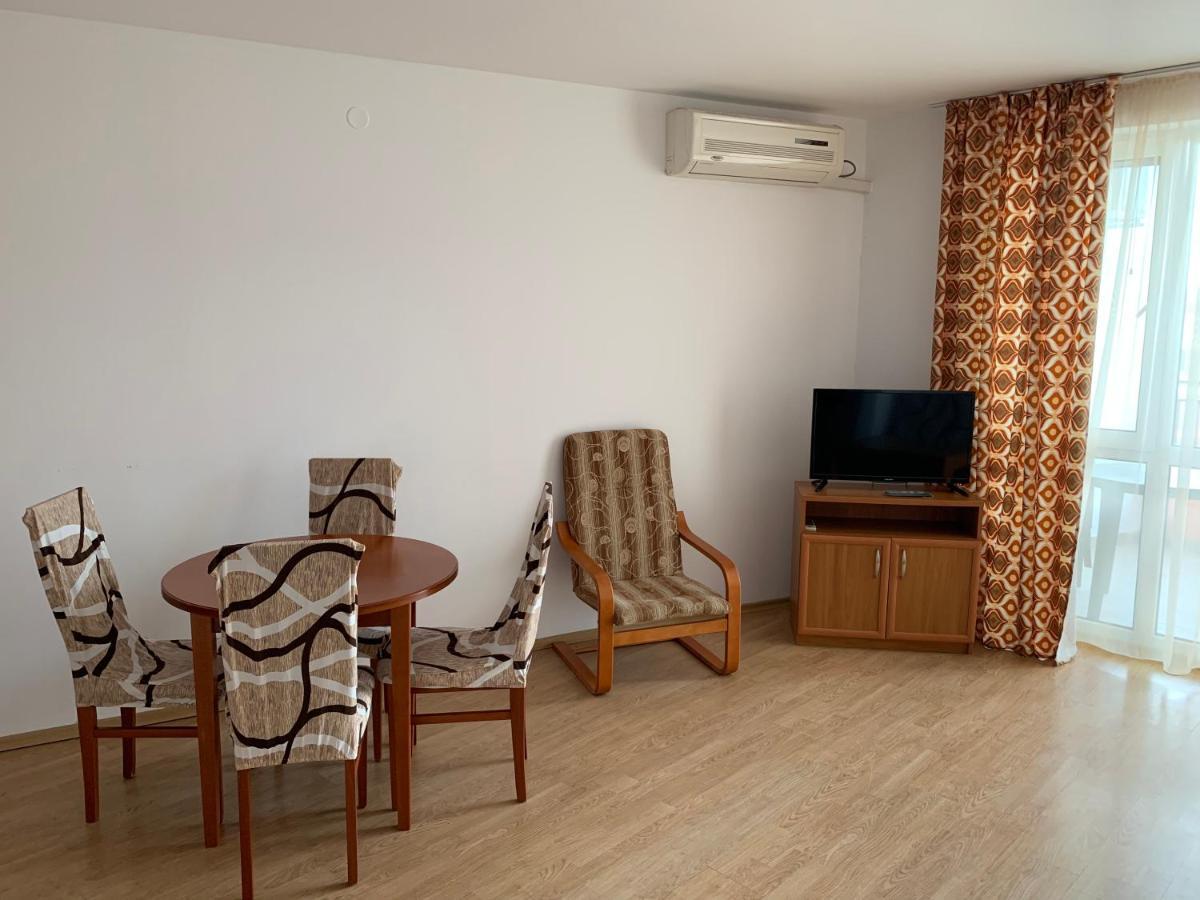 Riviera Fort Beach Apartments By Kalina Resort, Ravda Eksteriør bilde