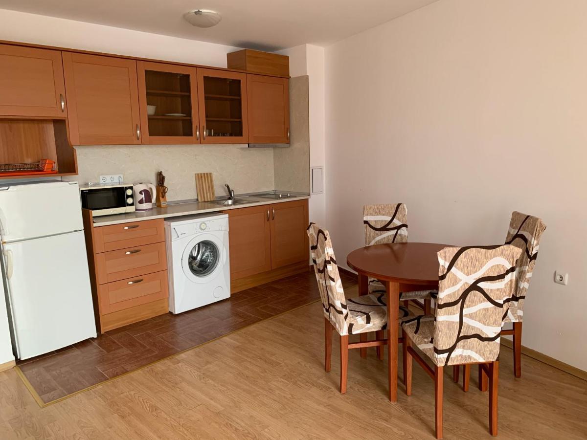 Riviera Fort Beach Apartments By Kalina Resort, Ravda Eksteriør bilde