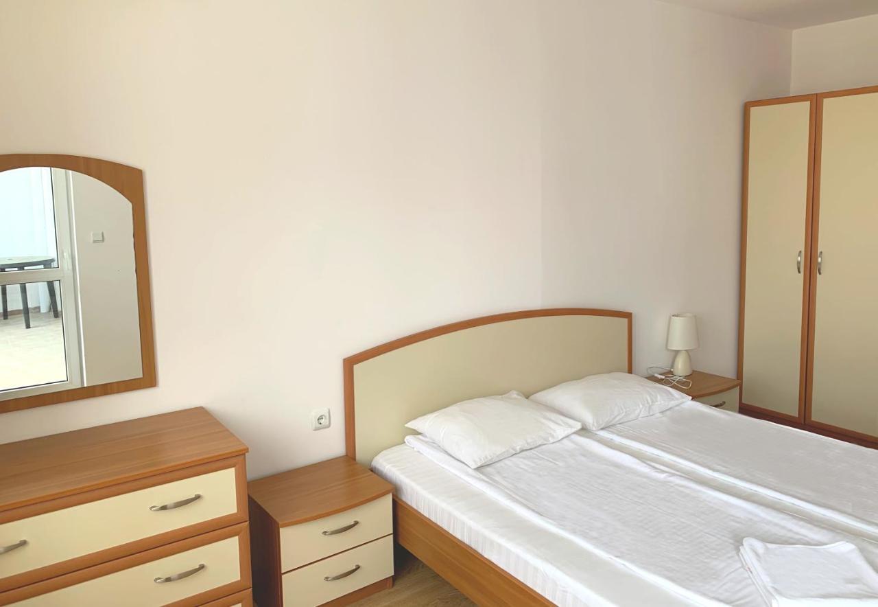 Riviera Fort Beach Apartments By Kalina Resort, Ravda Eksteriør bilde